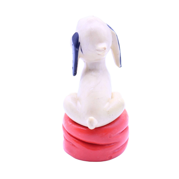 Schleich Wum sitzend auf rotem Kissen | Loriot Klassiker | hoppla-stuff.de